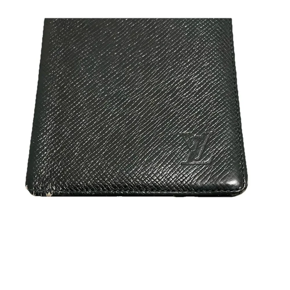 Louis Vuitton Taiga Leather Long Wallet Green Bifold France Auth Discontinued
